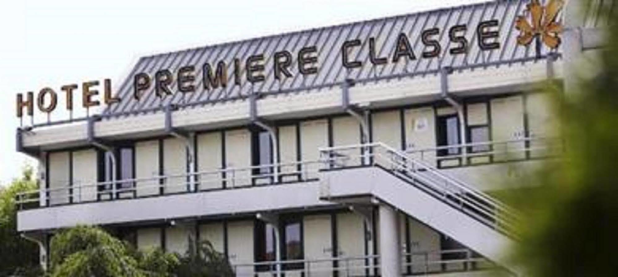 ホテル プルミエール クラッセ エヴルー エクステリア 写真 Premier Glass