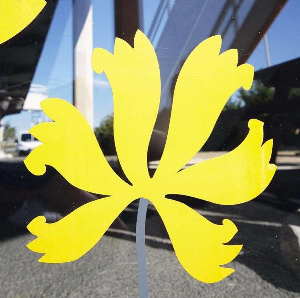 ホテル プルミエール クラッセ エヴルー エクステリア 写真 Yellow star