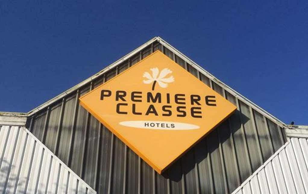 ホテル プルミエール クラッセ エヴルー エクステリア 写真 Premier Classe Hotels logo